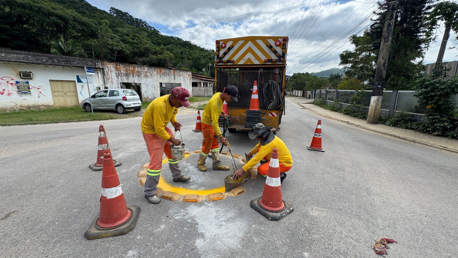 Penha reforça  sinalização viária  da Estrada Geral de Santa Lídia 