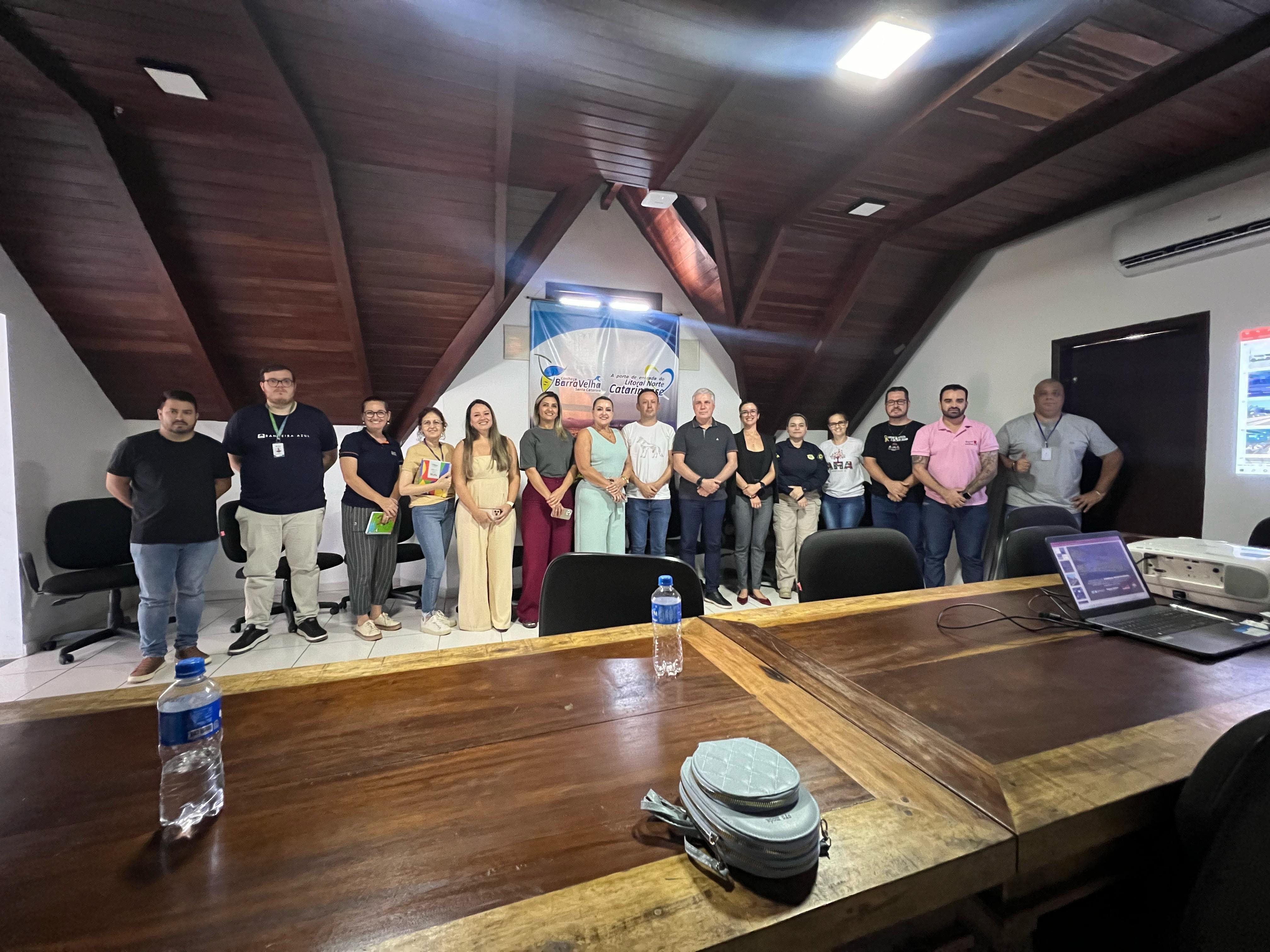 Programa Educação e Segurança  para a Cidadania trás  novamente a Carreta Cinema da PRF à Barra Velha